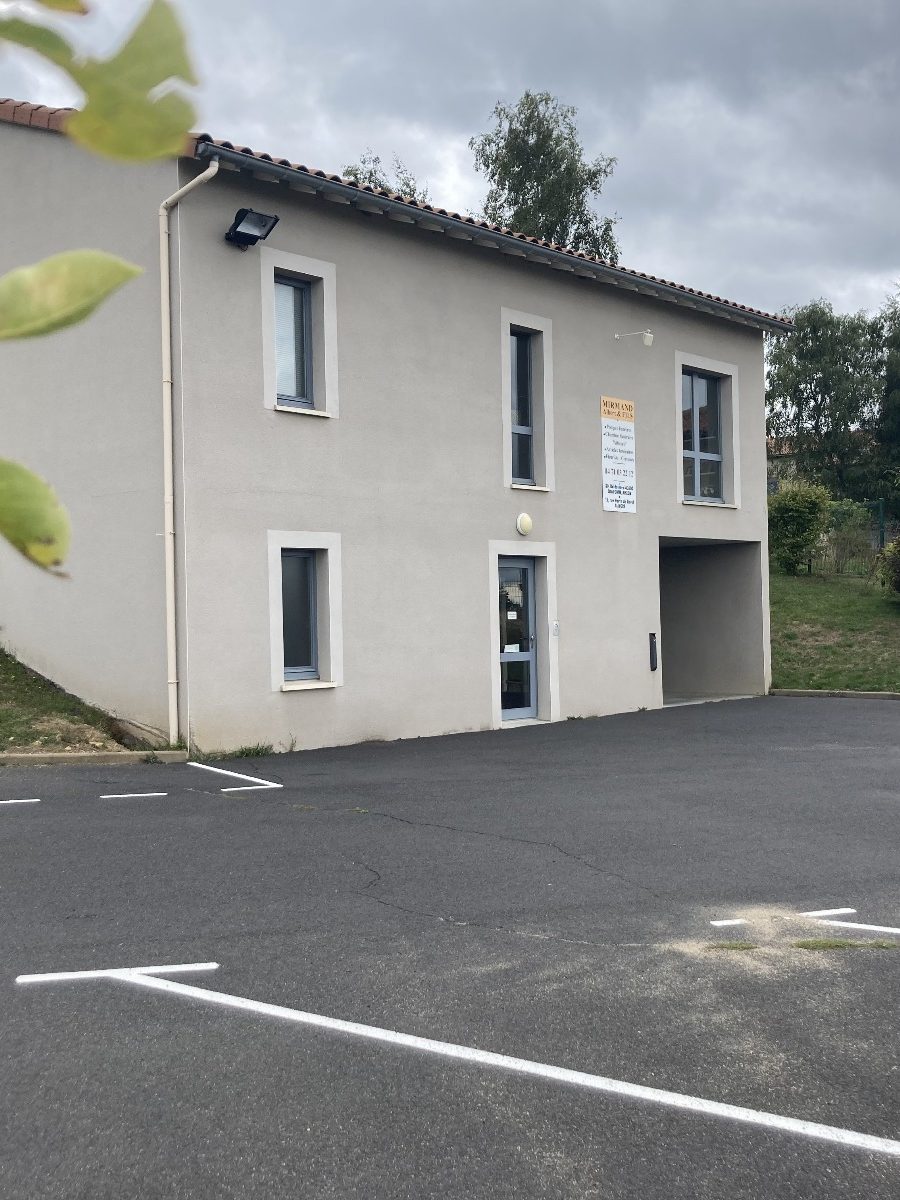 WhatsApp Image 2025-10-22 at 15.49.24